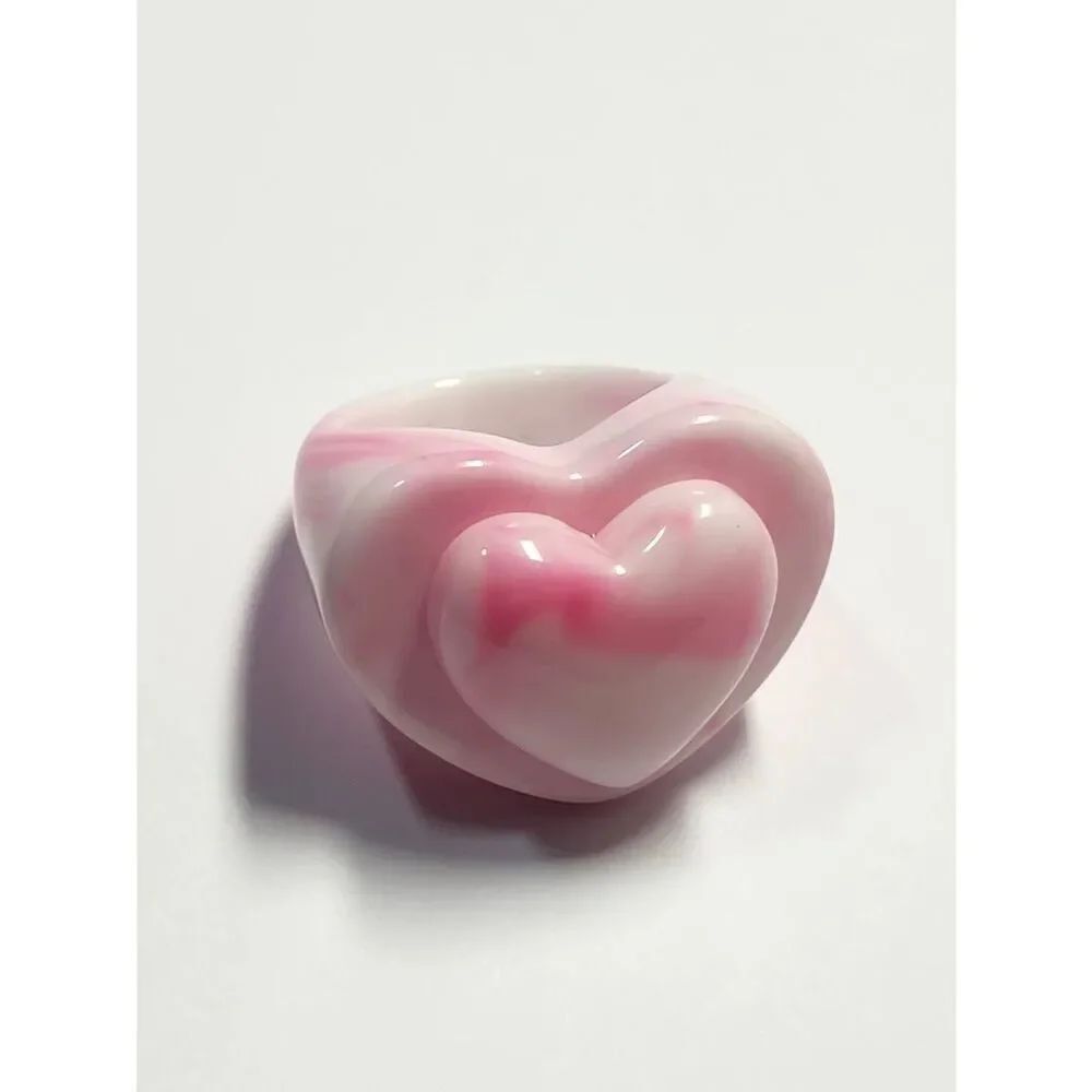Sparklemuse Acrylic Double Heart Ring Tie Dye Size 8 Pink White